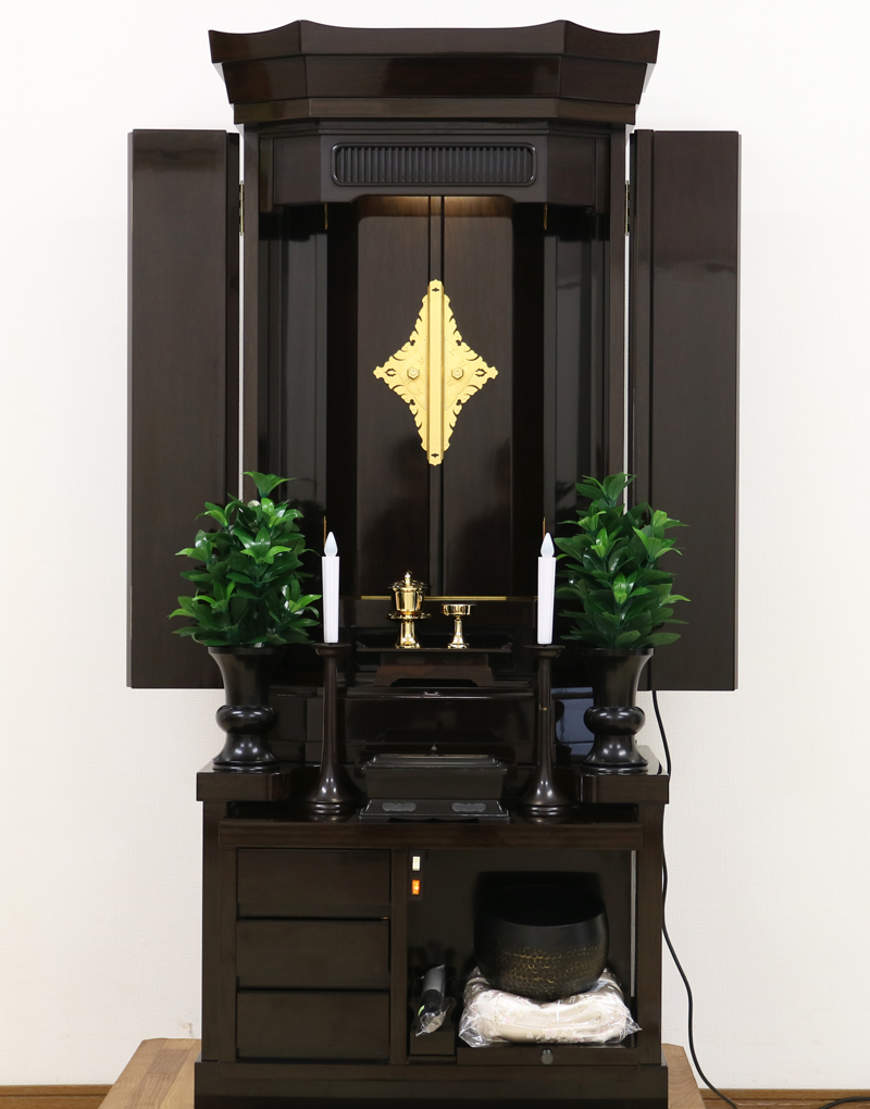 創価学会仏壇専門店桜梅桃李.comより創価学会厨子型中古仏壇B749を発売致します。