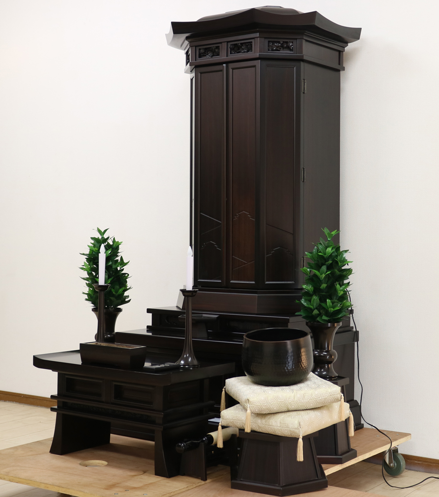 創価学会仏壇専門店桜梅桃李.comより創価学会厨子型経机付き中古仏壇757金剛堂桜を発売致します。