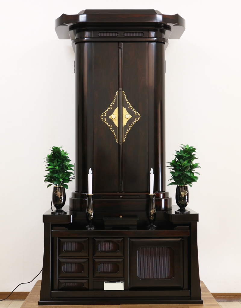 創価学会 厨子型収納経机 中古仏壇 759 黒檀:特装御本尊様対応  大人気厨子型収納の中古仏壇です。どのお部屋にもマッチする　黒檀のお色です。