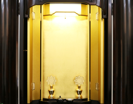 創価学会仏壇専門店桜梅桃李.comより創価学会厨子型中古仏壇759黒檀を発売致します。