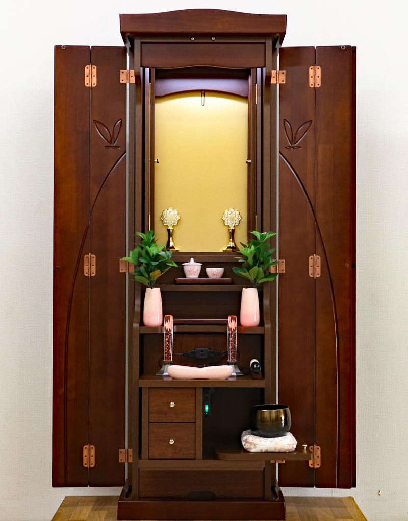 創価学会仏壇専門店桜梅桃李.comより創価学会家具調中古仏壇760ラックスダークピーター特装御本尊様対応を発売致します。