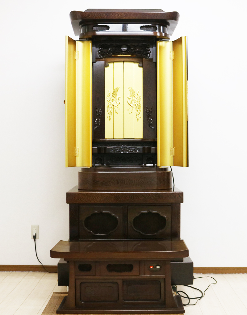 創価学会中古仏壇B591　厨子型仏壇経机付き　和室・洋室・拠点・会場に最適　仏具無し　格安・激安にて最安値にて販売いたします。　創価学会仏壇専門店桜梅桃李.comが販売いたします