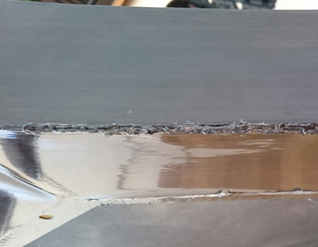 また、和室にも合いますので、新築・リフォームの際によくお問い合わせいただく  人気の商品となっております。  また、男子部の拠点にもぴったりの厨子型仏壇となっております。  仏壇のレイアウトや仏壇設置に関して、お気軽にご相談くださいませ。