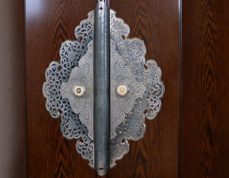 創価学会  本格厨子型中古仏壇 561「大河　収納経机型タガヤサン」定価￥2450,000-　創価学会仏壇専門店桜梅桃李.com　地区拠点個人会館に最適激安最安値