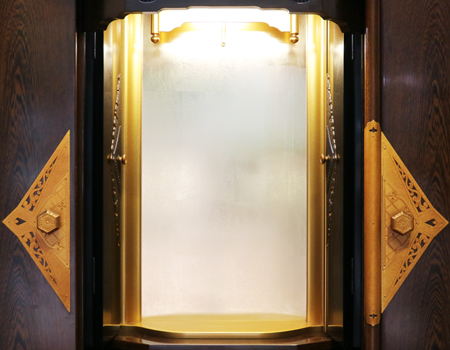 創価学会仏壇専門店桜梅桃李.comよりKB008鉄刀木を発売いたします。会場拠点用拠点・会場・和室に最適です。ぜひお買い得なこの機会にご検討くださいませ。