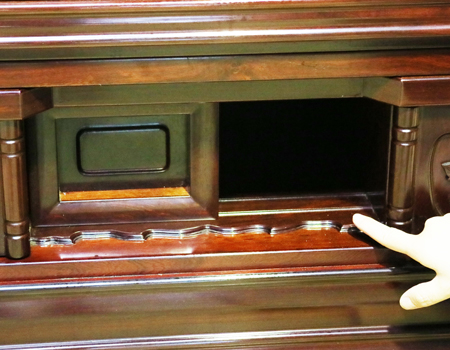 創価学会仏壇専門店桜梅桃李.comよりKB009紫檀を発売いたします。会場拠点用拠点・会場・和室に最適です。ぜひお買い得なこの機会にご検討くださいませ。