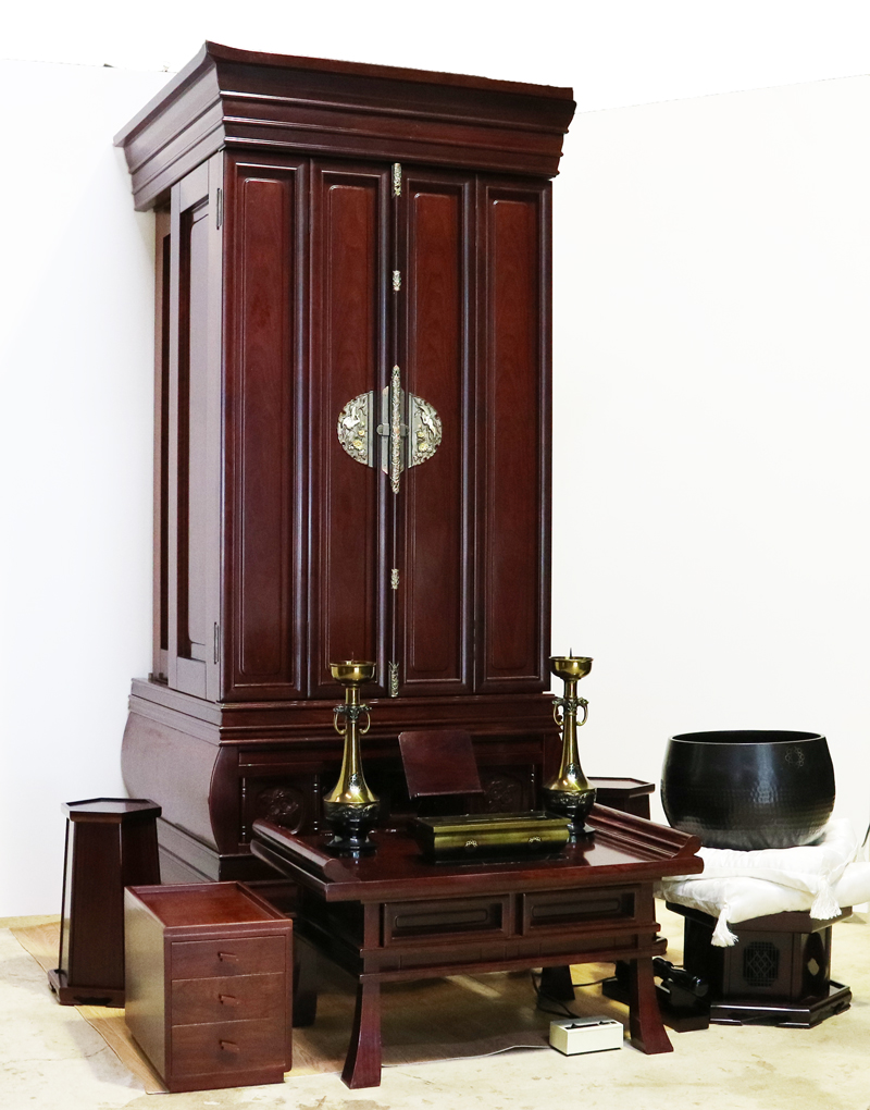 創価学会仏壇専門店桜梅桃李.comよりKB009紫檀を発売いたします。会場拠点用拠点・会場・和室に最適です。ぜひお買い得なこの機会にご検討くださいませ。