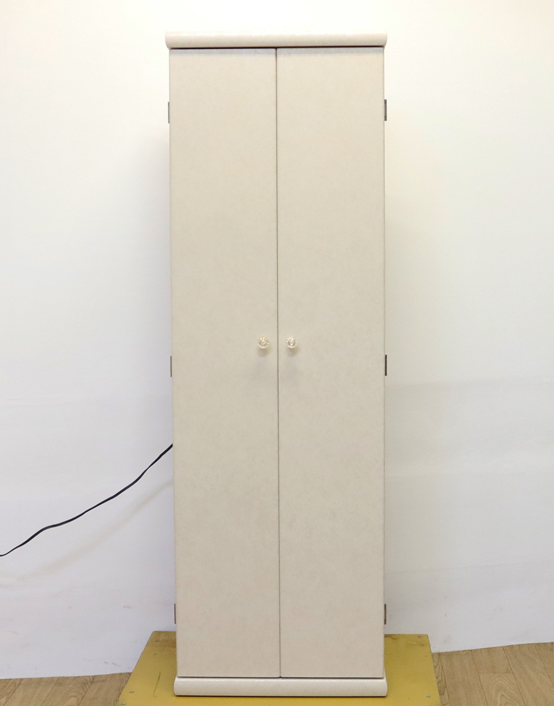 創価学会アウトレット展示品訳アリ仏壇家具調仏壇スマートピンク　独立リン・引き出し二箇所・進学・一人暮らし・新生活にぜひご検討ください。新婚・引っ越し・新居にもおすすめです。創価大学入学や、創価女子短期大学入学のお祝いに、女子部に大人気のお仏壇