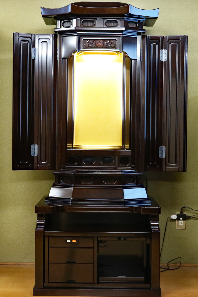 創価学会仏壇専門店桜梅桃李.comより創価学会厨子型中古仏壇N001紫檀全塗装済みを発売致します。