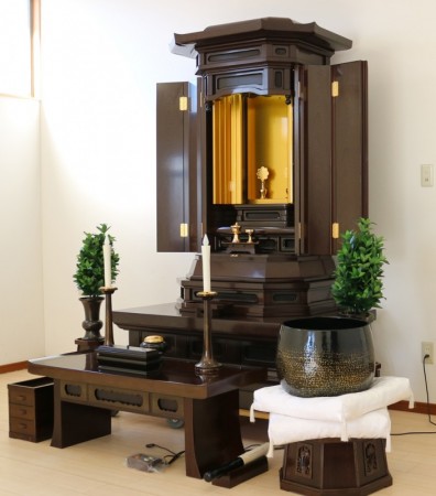 創価学会 厨子型 中古仏壇605　大型仏壇　和室・拠点に最適です