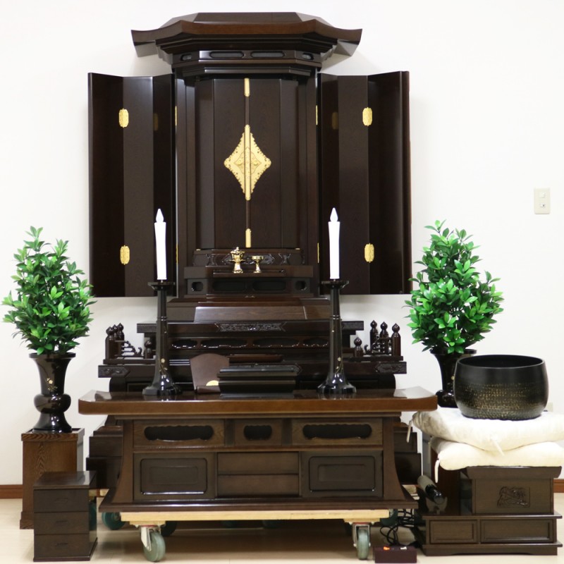 創価学会 厨子型 中古仏壇677　大型・拠点・国産・特別特装ご本尊様ご安置可能